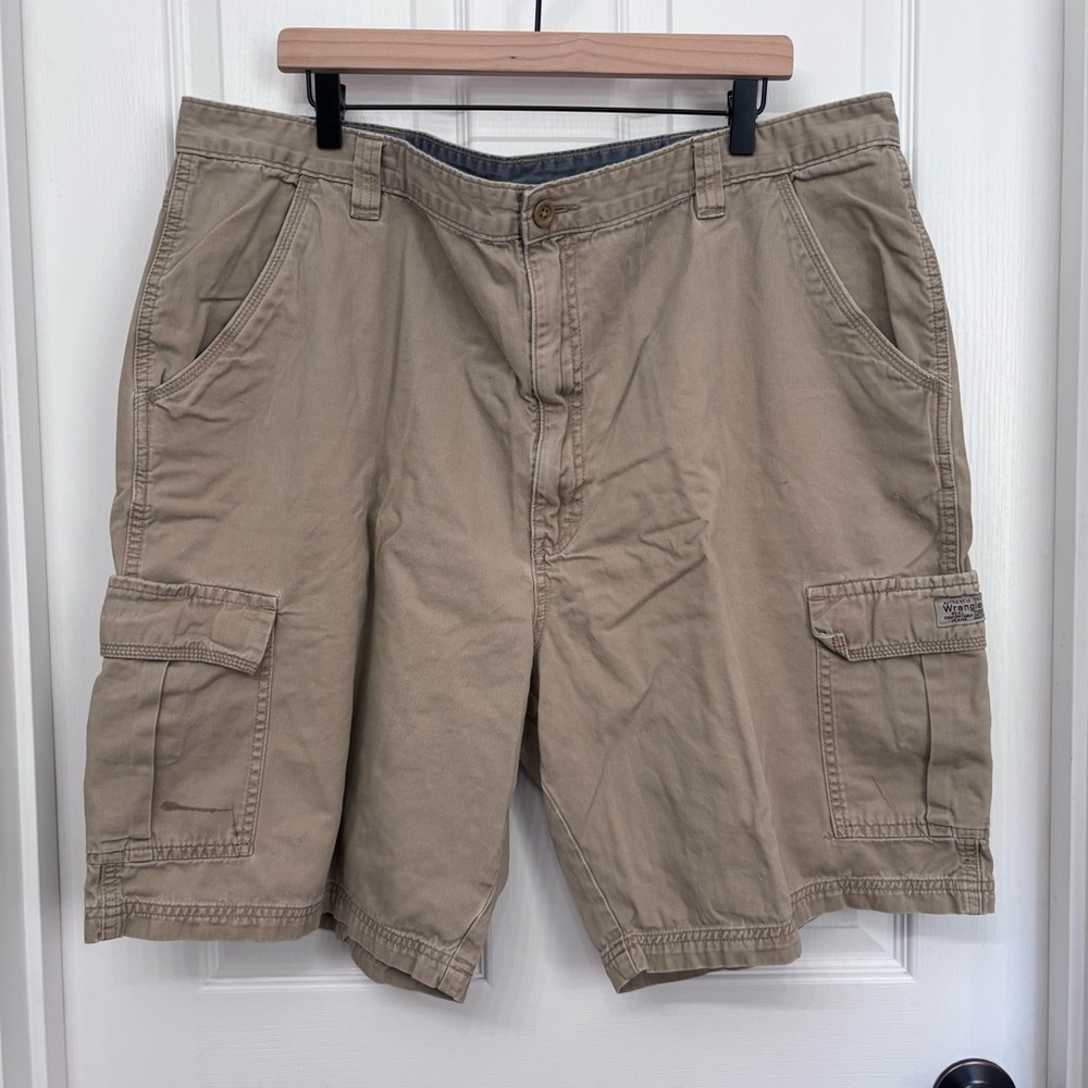 Khaki Cargo Shorts | Wrangler Hero Size 42